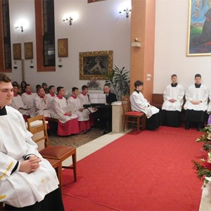 Zagrebački sjemeništarci hodočastili u Brezovicu o svetkovini sv. Ivana od Križa